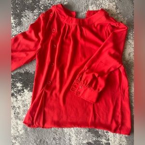 NWT red button detail top